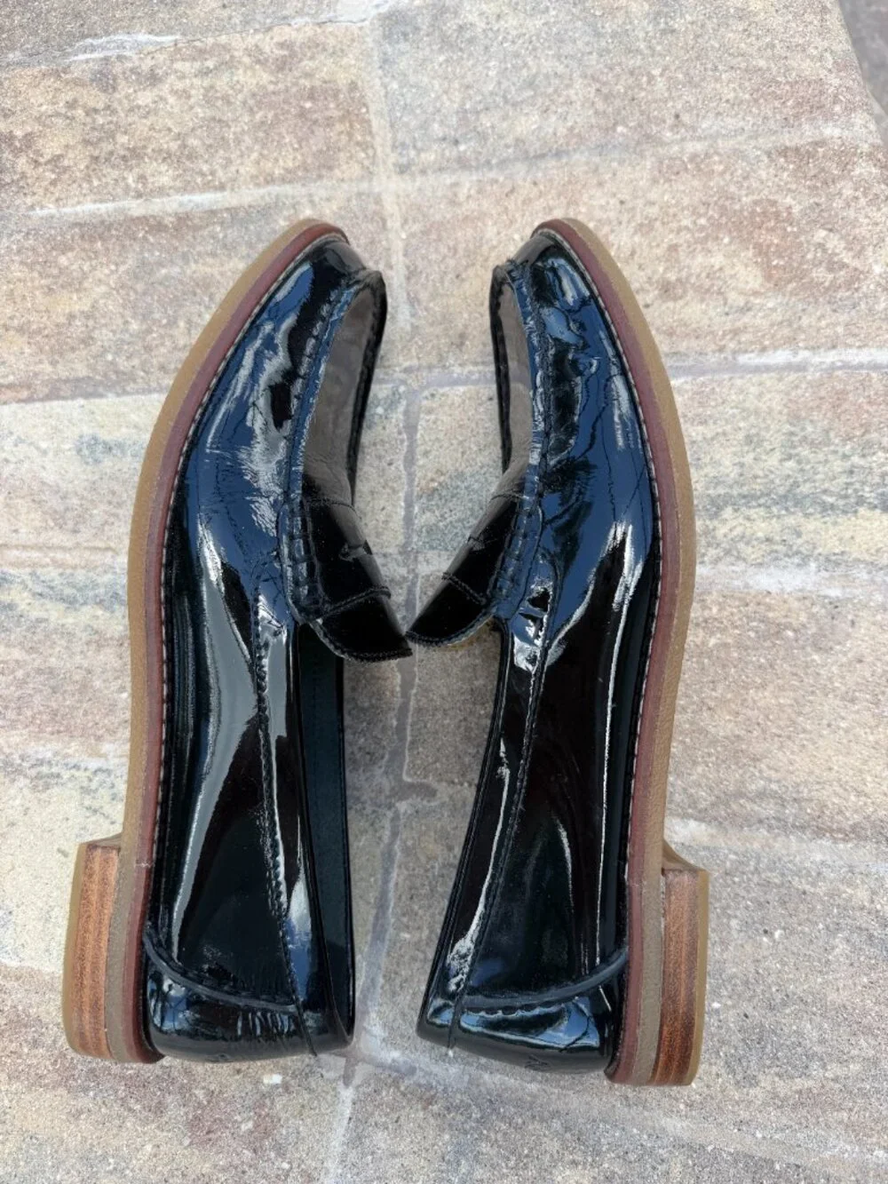 Sperry black patent loafers like new